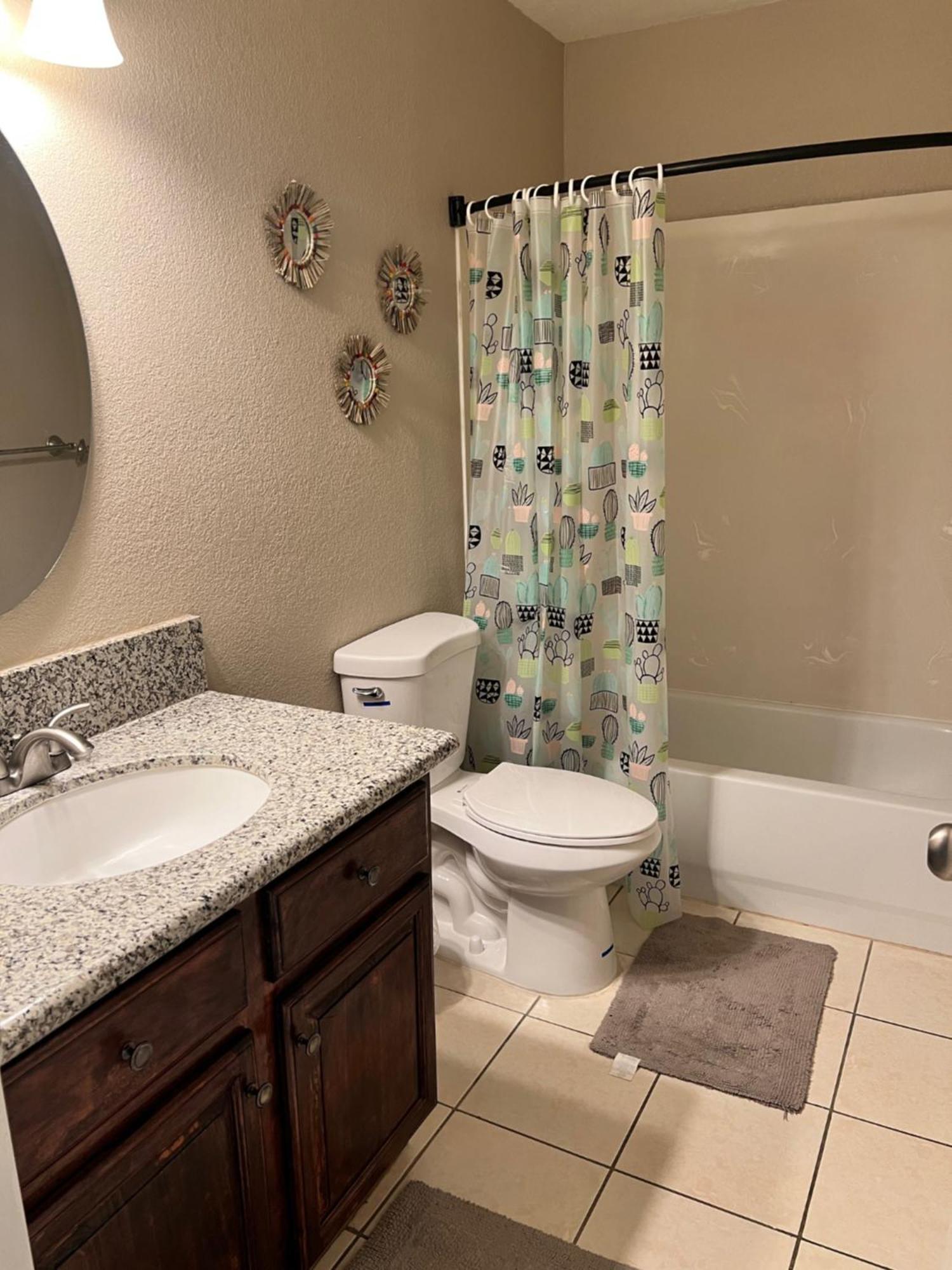 Serene 2Bed 1Bath Condo With Parking Fresno Exteriör bild