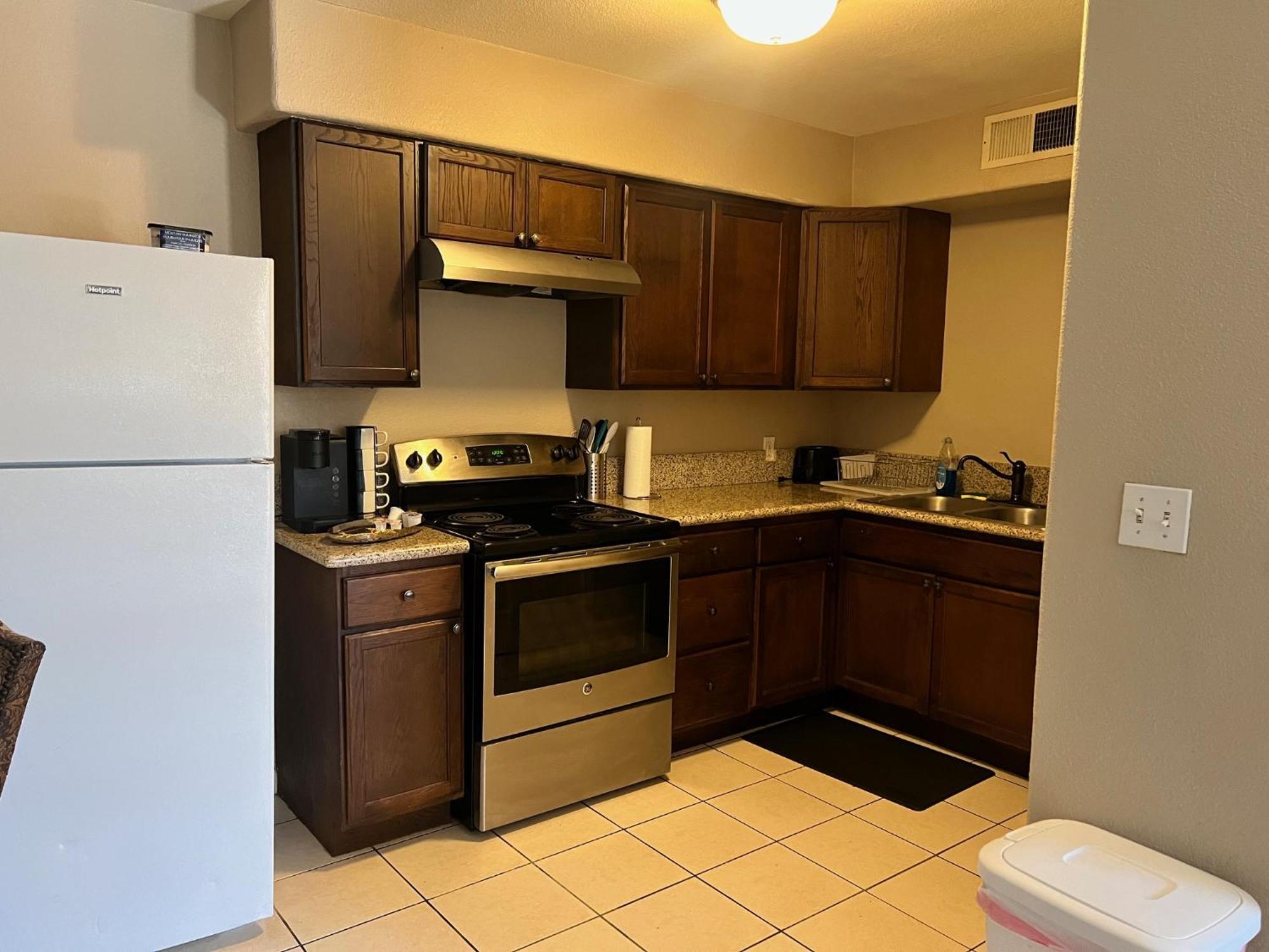 Serene 2Bed 1Bath Condo With Parking Fresno Exteriör bild