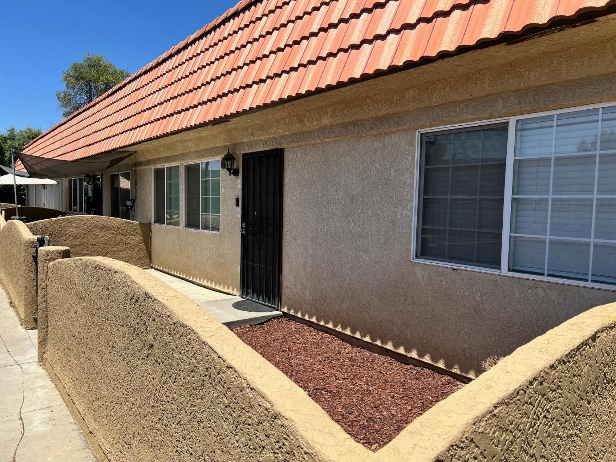 Serene 2Bed 1Bath Condo With Parking Fresno Exteriör bild